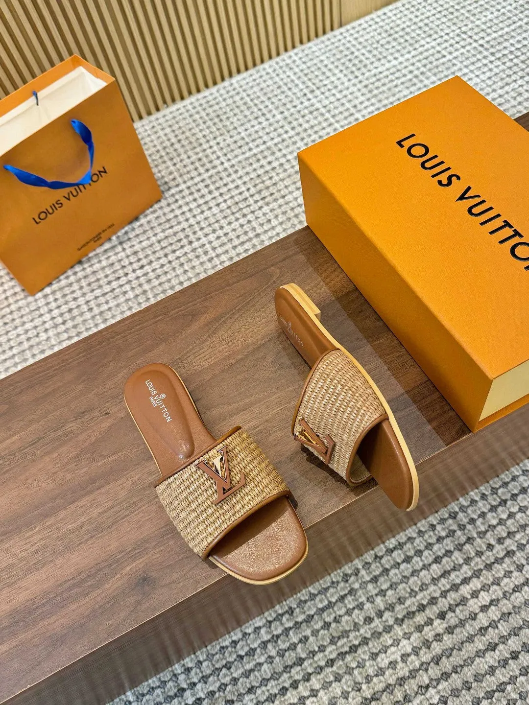 Consistent quality Flat Vuitton Rapid support Revival Louis Mule