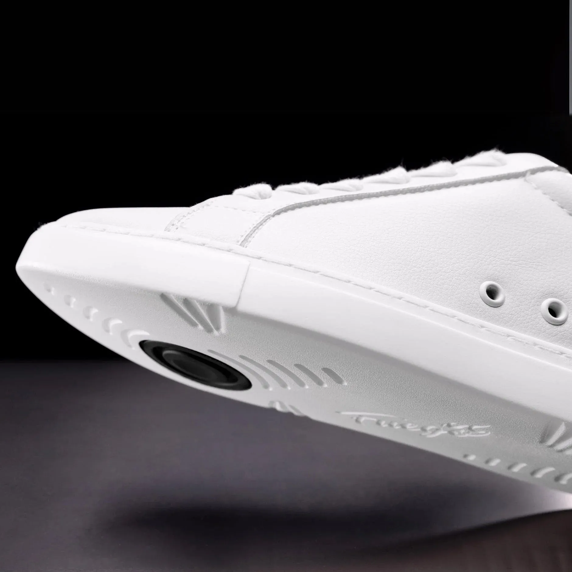 Fuego Sneakers White Performance Low-Tops for Dancers