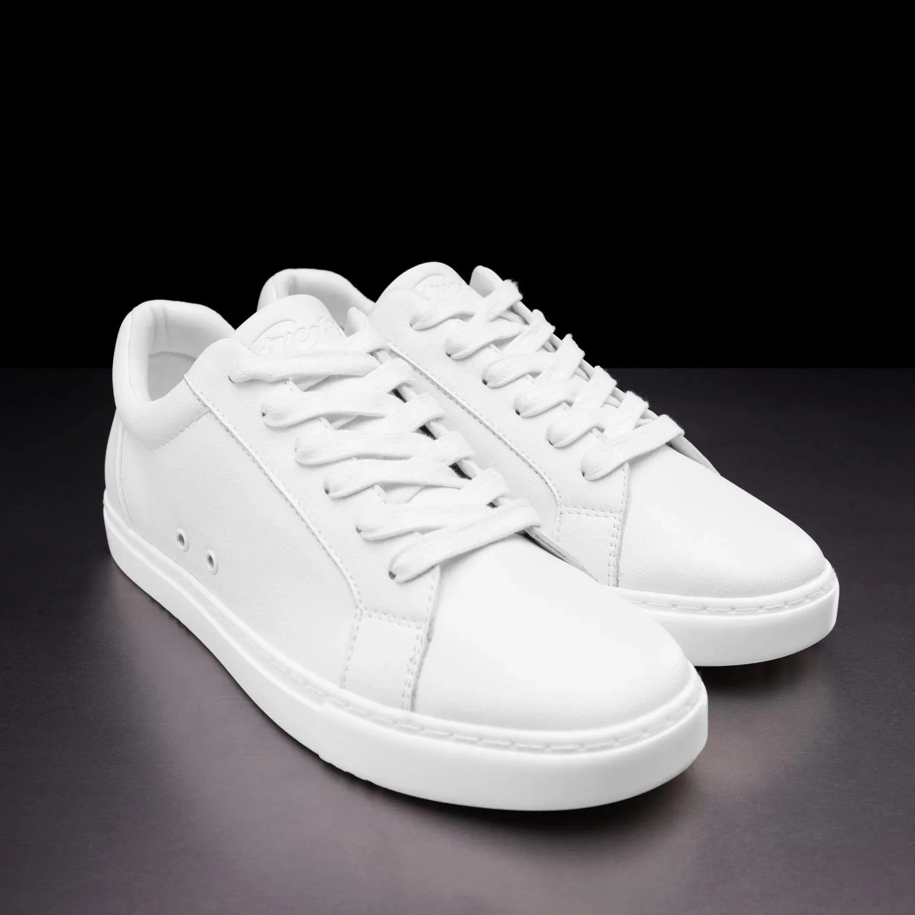 Fuego Sneakers White Performance Low-Tops for Dancers