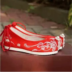 Hcclijo Hanfu Shoes Women Chinese Traditional Ancient Inside Heighten Flat Shoes Embroidery Shoes Wedding Hanfu Shoes for Women