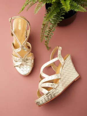 HERITAGE CROCO ELEVATED SANDAL