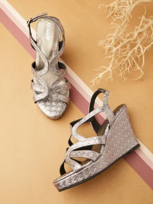 HERITAGE CROCO ELEVATED SANDAL