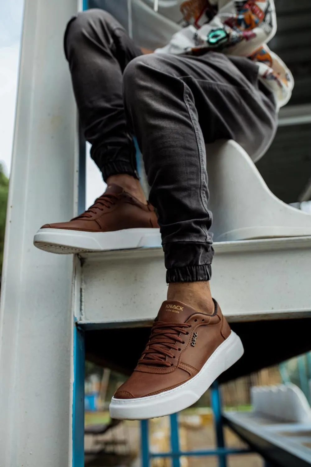 Men's Casual Sneaker Shoes 222 Brown