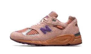 New Balance 990 V2 Salehe Bembury Sand Be The Time