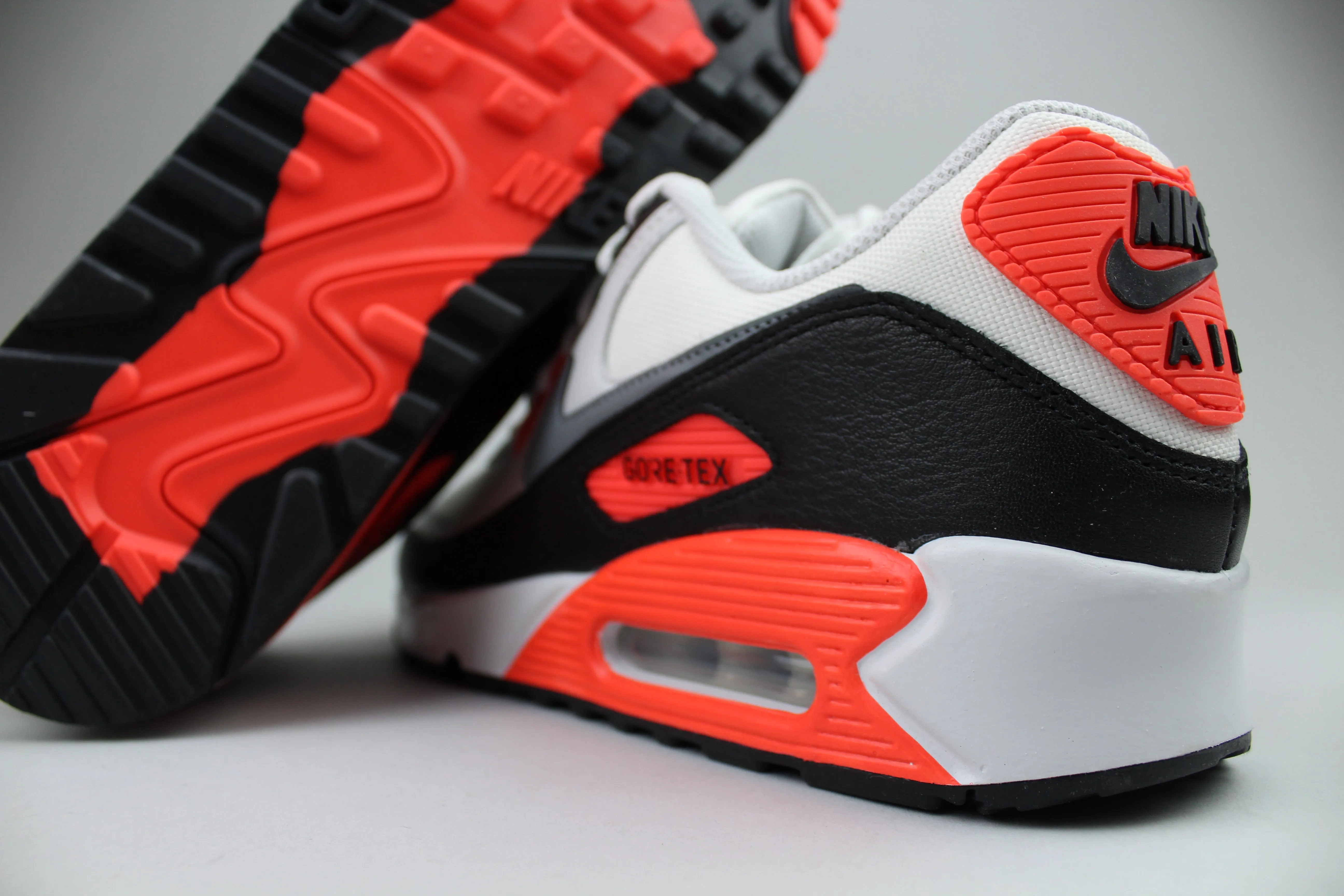 Nike Air Max 90 'Gore-Tex Infrared'