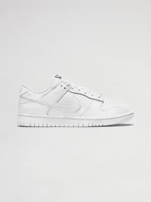 Nike Dunk Low - WHITE/WHITE-WHITE