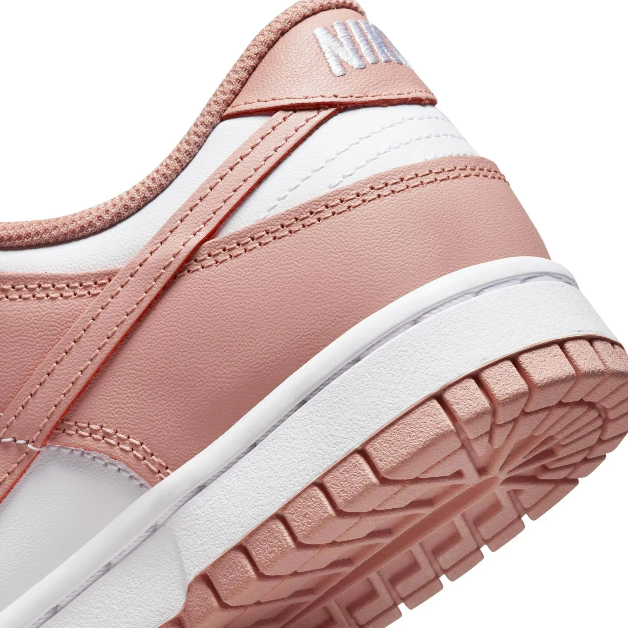 Nike Dunk 'Rose Whisper ' Low