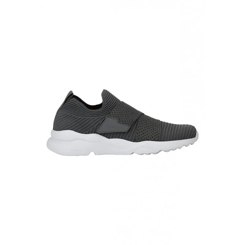 Red Tape Men Grey Walking Shoes