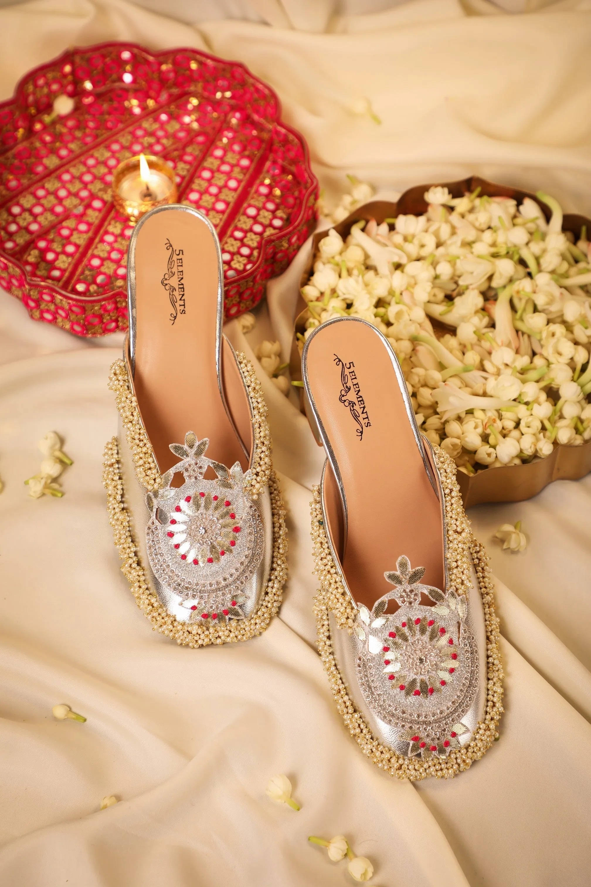 Silver Crown heel
