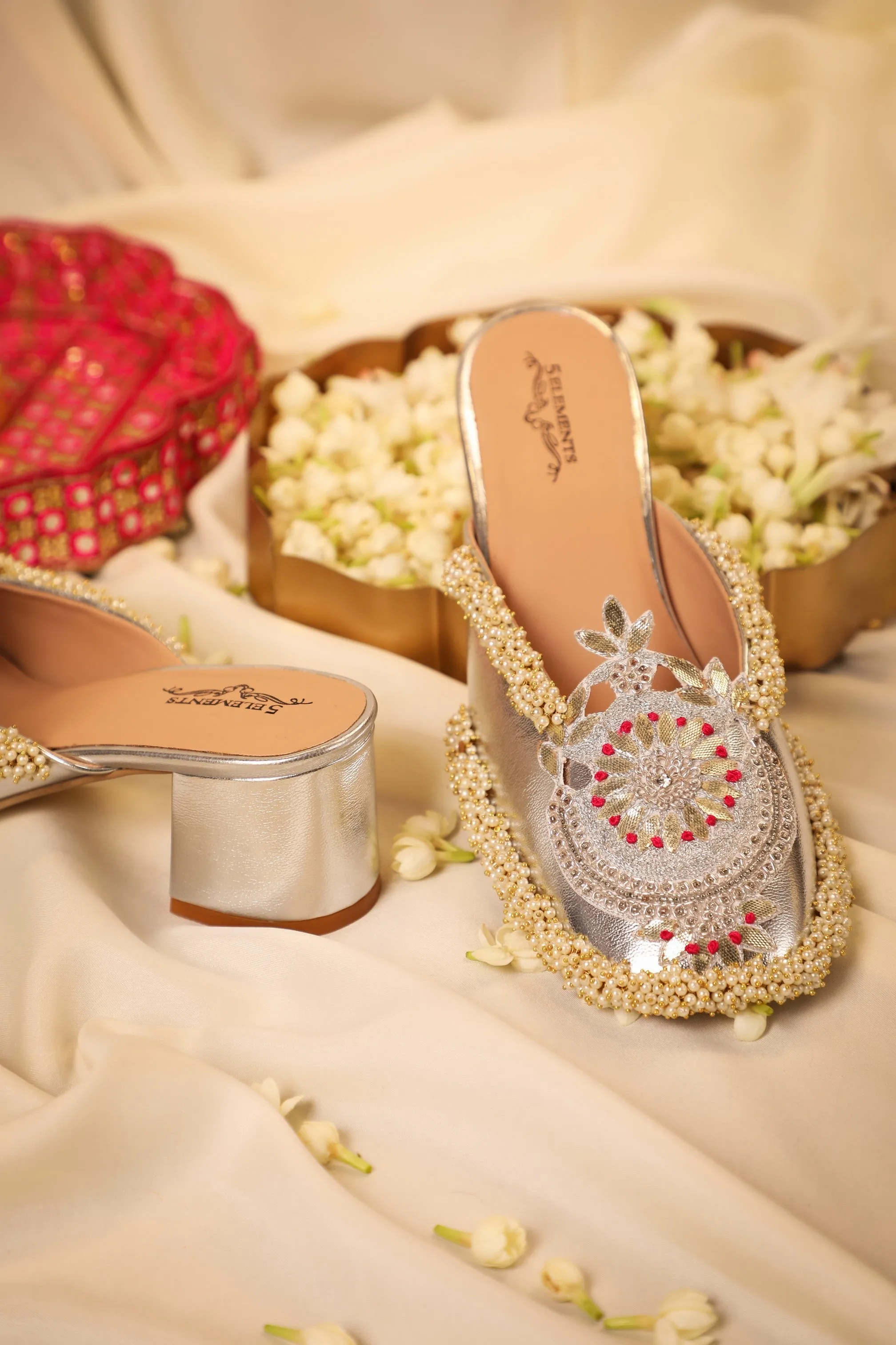 Silver Crown heel