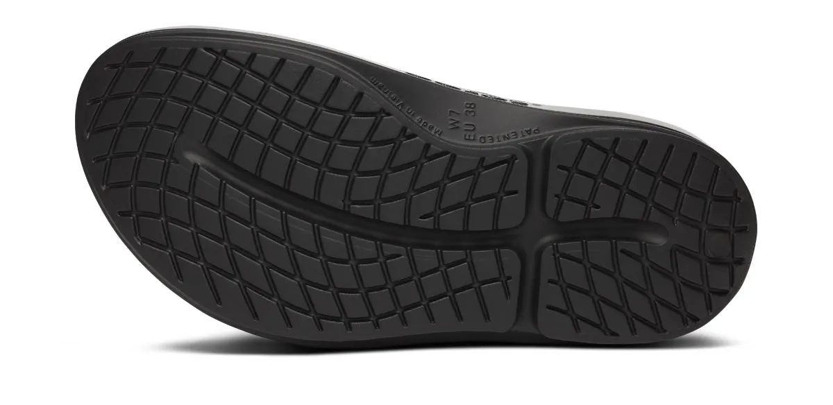 Women's OOmega OOahh Stacked Sandal - Black Sparkle